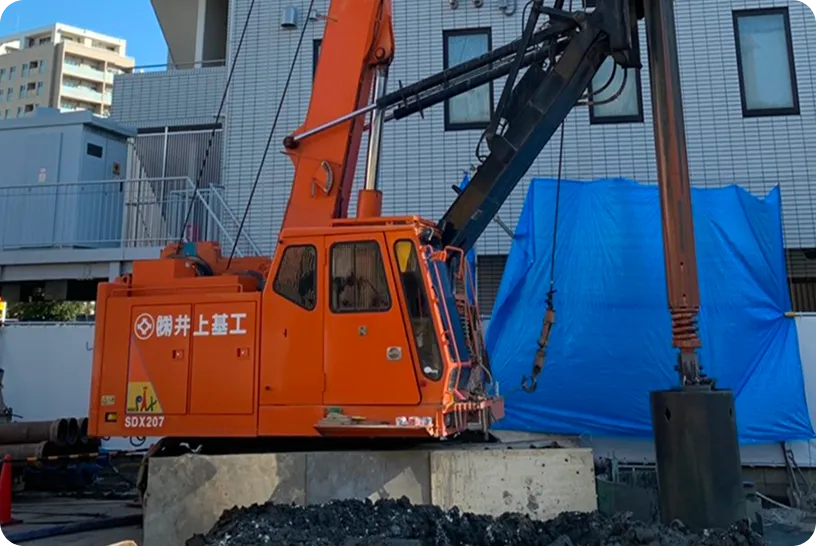 狭い敷地での施工